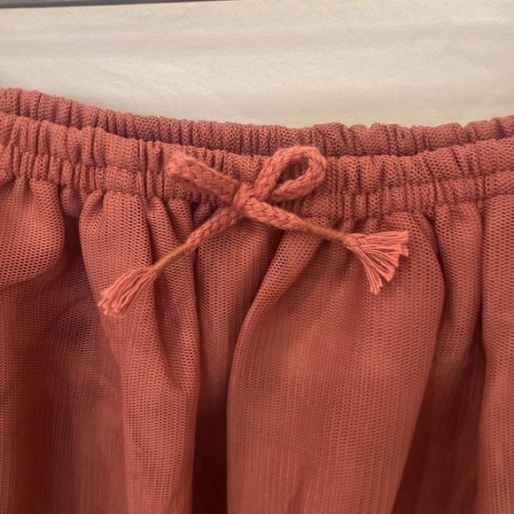 Old Navy girls tulle skirt 6t dark pink Maeve color - Picture 2 of 5